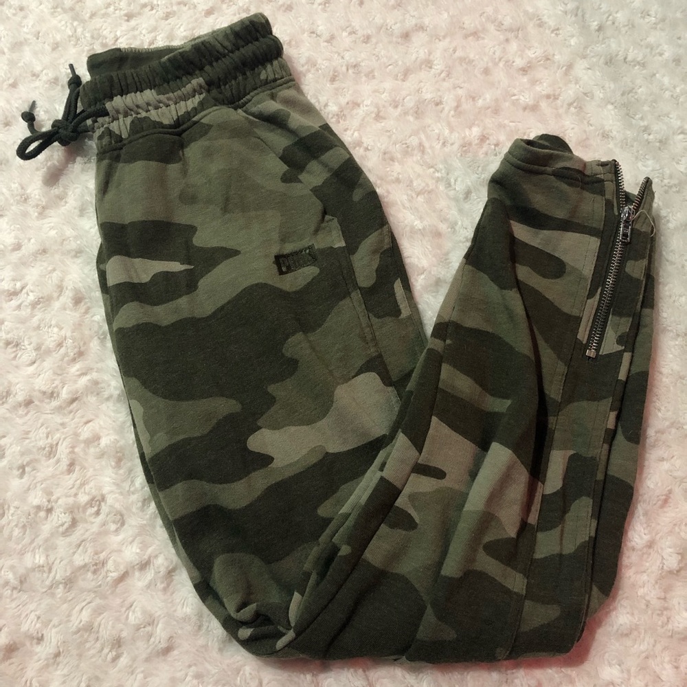 Victoria’s Secret PINK Camo Joggers
